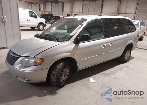 2006 Chrysler Town & Country Lx from USA, damaged, VIN 1A4GP44R16B613410